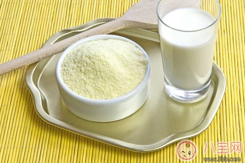 寶寶喝奶粉拉肚子怎么辦 為什么寶寶喝奶粉拉肚子 寶寶喝奶粉拉肚子怎么辦 為什么寶寶喝奶粉拉肚子