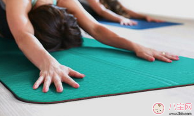 瑜伽墊多久清洗一次 瑜伽皮墊怎么清洗干凈