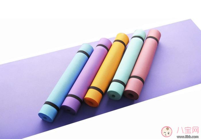 瑜伽墊多久清洗一次 瑜伽皮墊怎么清洗干凈