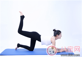 瑜伽墊多久清洗一次 瑜伽皮墊怎么清洗干凈