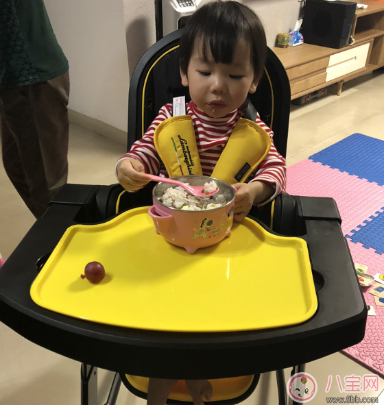 蘭博基尼寶寶餐椅怎么樣 蘭博基尼寶寶餐椅使用測評