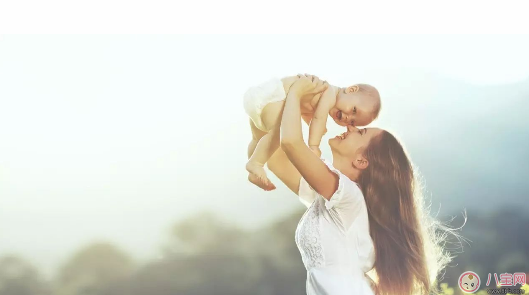 生完孩子瘦了很多的心情說(shuō)說(shuō) 生完孩子體重減輕了的感慨句子 生完孩子瘦了很多的心情說(shuō)說(shuō) 生完孩子體重減輕了的感慨句子