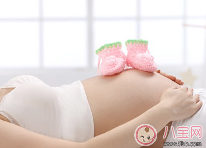 孕中期肚皮發緊發硬怎么辦 怎樣緩解肚皮發緊發硬