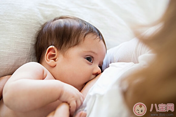 寶寶喜歡咬乳頭怎么辦 乳頭被嬰兒咬破了怎樣護理 寶寶喜歡咬乳頭怎么辦 乳頭被嬰兒咬破了怎樣護理