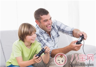 陪孩子玩游戲的心情說說 和孩子一起玩游戲的感慨心情句子 陪孩子玩游戲的心情說說 和孩子一起玩游戲的感慨心情句子