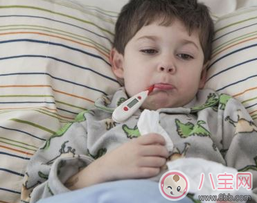 寶寶發燒抽搐正常嗎 小孩發燒為什么會抽搐