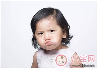 小孩流感發(fā)燒幾天能好 小孩流感發(fā)燒吃什么好 小孩流感發(fā)燒幾天能好 小孩流感發(fā)燒吃什么好