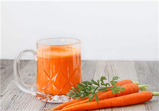 喝胡蘿卜汁能預防乳腺癌嗎 如何自制胡蘿卜汁