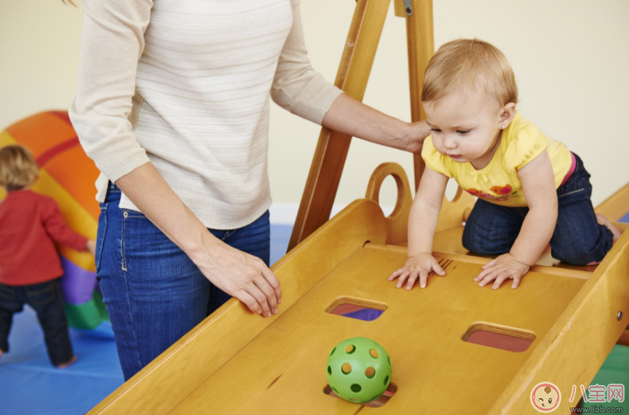 寶寶早教應該從什么時候開始 孩子多大上早教比較合適 寶寶早教應該從什么時候開始 孩子多大上早教比較合適