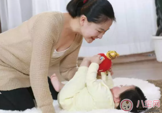 寶寶什么時候開始社交活動好 怎么培養寶寶的社交能力 寶寶什么時候開始社交活動好 怎么培養寶寶的社交能力