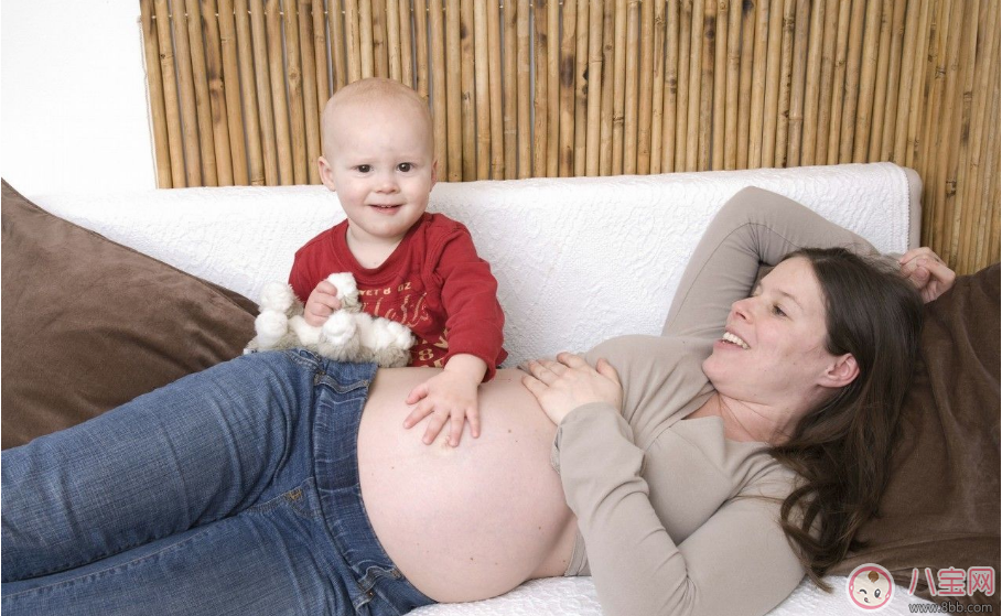 孕婦長頭發應該選擇什么洗發水 懷孕頭發長如何護理 孕婦長頭發應該選擇什么洗發水 懷孕頭發長如何護理
