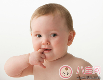 嬰兒喜歡吃手好不好 為什么寶寶喜歡吃手 嬰兒喜歡吃手好不好 為什么寶寶喜歡吃手