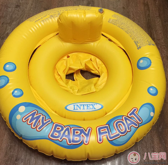 坐著的游泳圈怎么樣 座圈游泳圈對寶寶安全嗎 坐著的游泳圈怎么樣 座圈游泳圈對寶寶安全嗎