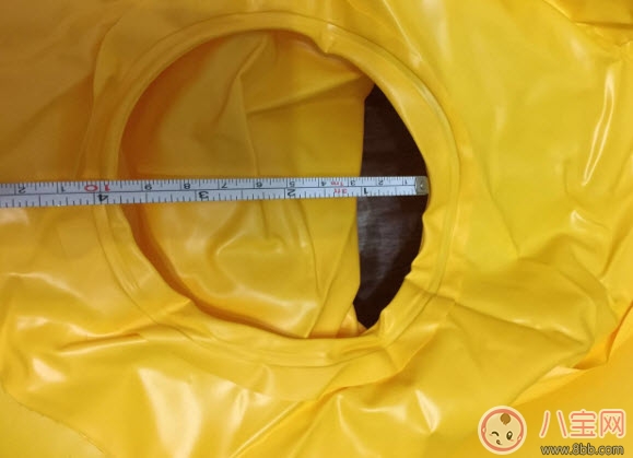 坐著的游泳圈怎么樣 座圈游泳圈對寶寶安全嗎 坐著的游泳圈怎么樣 座圈游泳圈對寶寶安全嗎