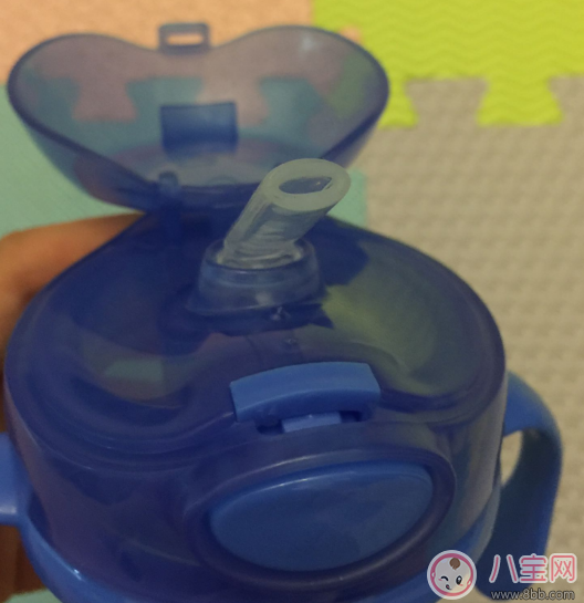 布朗博士學(xué)飲杯怎么樣 布朗博士寶寶重力球?qū)W飲杯測(cè)評(píng)