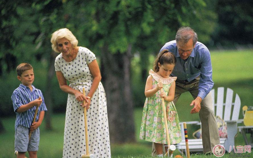 發親子旅游照感悟唯美句子 親子游玩照片的唯美心情說說 發親子旅游照感悟唯美句子 親子游玩照片的唯美心情說說