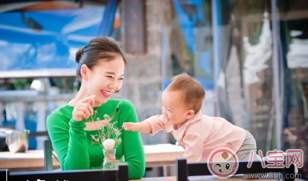 有關周末親子時光的心情句子 周末親子時光就要放肆的笑