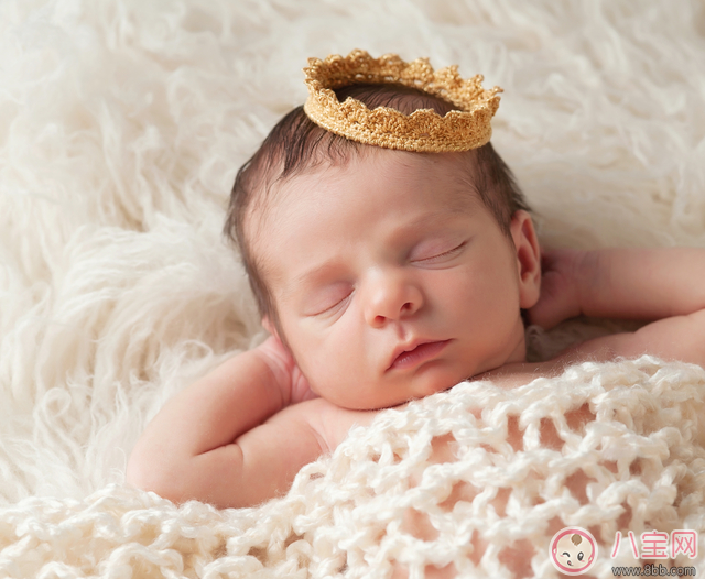 第一次跟寶寶分開睡心情說說 斷奶跟孩子分開睡說說感慨