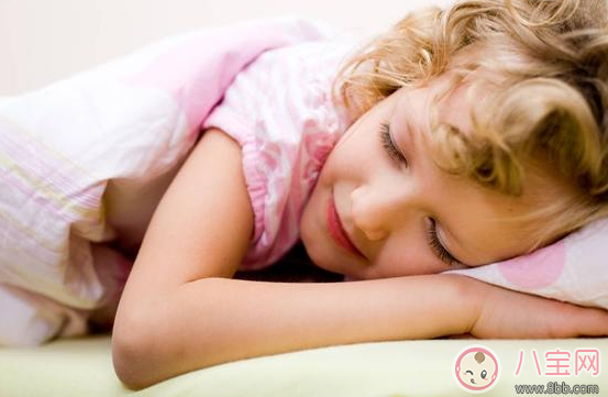 小孩磨牙是怎么回事 怎么改善孩子睡覺磨牙 小孩磨牙是怎么回事 怎么改善孩子睡覺磨牙
