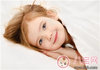 小孩磨牙是怎么回事 怎么改善孩子睡覺磨牙 小孩磨牙是怎么回事 怎么改善孩子睡覺磨牙