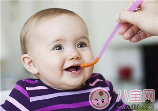 孩子開始添加輔食心情說說 寶寶開始吃輔食說說感慨朋友圈