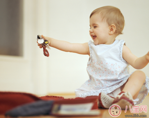 春天怎么給寶寶穿衣服好 嬰兒春天怎么穿衣服 春天怎么給寶寶穿衣服好 嬰兒春天怎么穿衣服