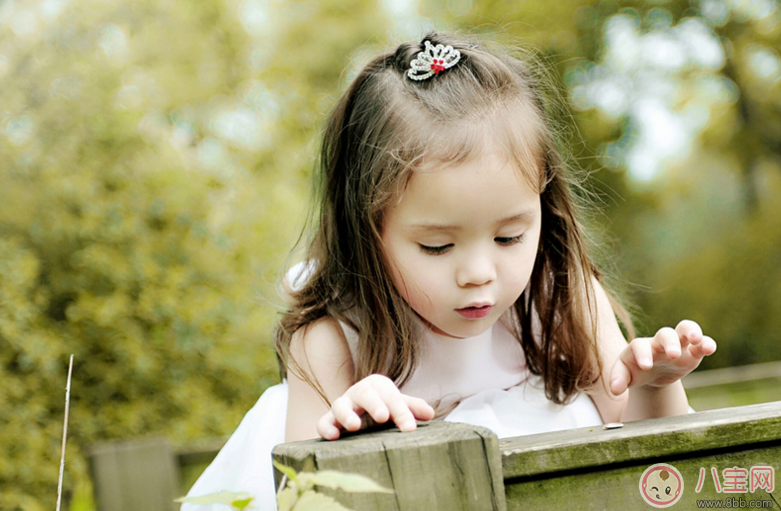 春天怎么給寶寶穿衣服好 嬰兒春天怎么穿衣服 春天怎么給寶寶穿衣服好 嬰兒春天怎么穿衣服
