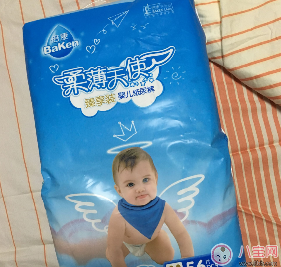 倍康紙尿褲和幫寶適哪個好 倍康紙尿褲和幫寶適對比測評