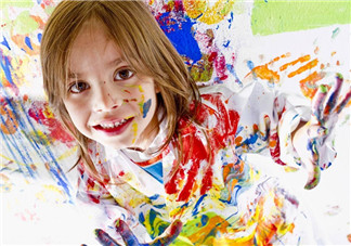 調侃熊孩子的幽默心情說說 孩子淘氣的幽默句子感慨朋友圈