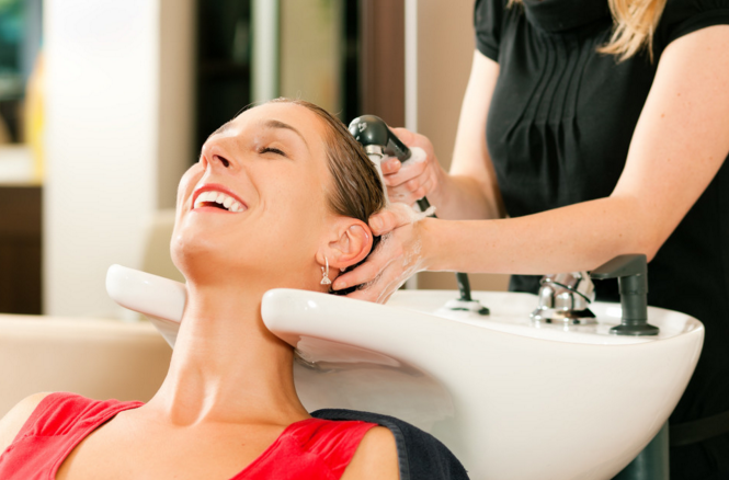 坐月子多久可以洗頭 月子不洗頭科學(xué)嗎