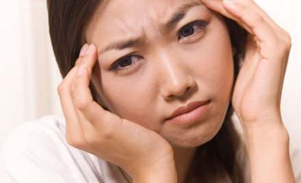 月子頭疼會落下病根嗎 坐月子老是頭疼怎么辦