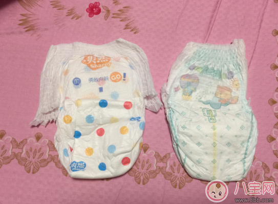 爽然拉拉褲和紙尿褲大小一樣嗎 爽然拉拉褲和紙尿褲對比圖片 爽然拉拉褲和紙尿褲大小一樣嗎 爽然拉拉褲和紙尿褲對比圖片