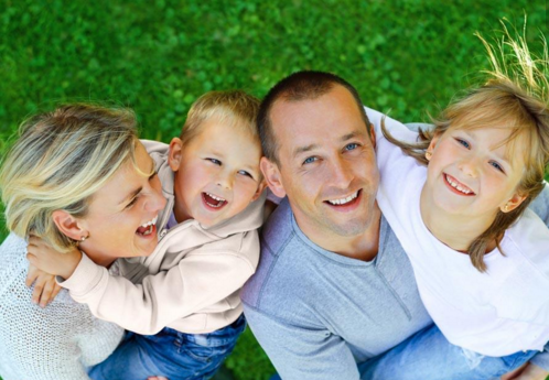 多陪陪父母的經典短句 家人最重要的簡短句子說說