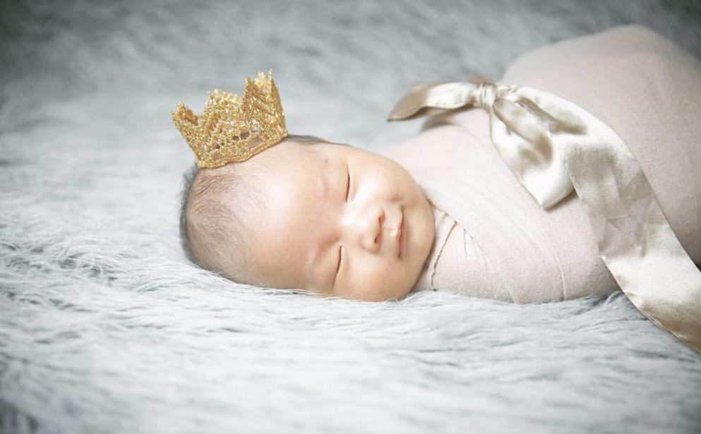 寶寶滿月照的祝福語心情說說 寶寶滿月照配唯美的句子說說朋友圈 寶寶滿月照的祝福語心情說說 寶寶滿月照配唯美的句子說說朋友圈