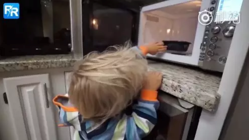 3歲寶寶為什么會做飯 如何讓寶寶更獨立