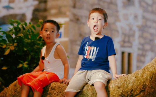 嗯哼4歲未上學的好處有哪些 寶寶早上幼兒園好不好