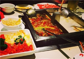 哺乳期可以吃火鍋嗎 哺乳期怎么健康吃火鍋 哺乳期可以吃火鍋嗎 哺乳期怎么健康吃火鍋