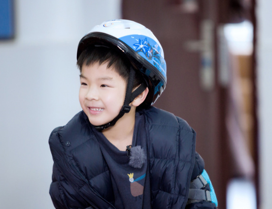 媽媽是超人高冷安迪敏感早熟 楊子安迪所看到的都是他的