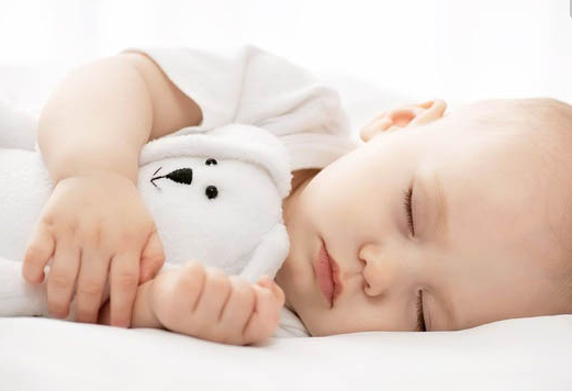 嬰兒頭型不正怎么辦 寶寶頭型幾個月定型 嬰兒頭型不正怎么辦 寶寶頭型幾個月定型