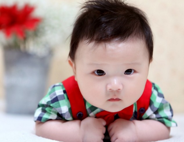 嬰兒濕疹出水了怎么辦 寶寶濕疹的正確護理方法 嬰兒濕疹出水了怎么辦 寶寶濕疹的正確護理方法