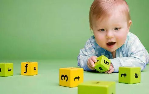 寶寶夏天吃輔食不吃奶怎么辦 夏天寶寶厭奶怎么辦 寶寶夏天吃輔食不吃奶怎么辦 夏天寶寶厭奶怎么辦