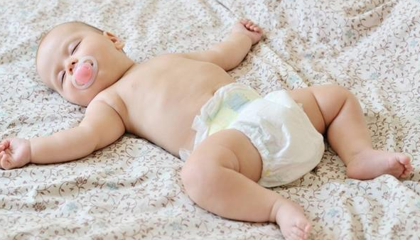 三個月寶寶怎么哄睡 寶寶晚上不睡覺妙招技巧