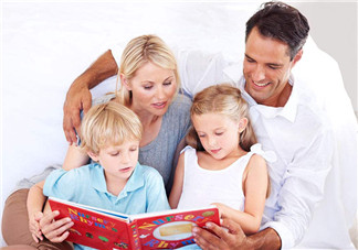 父母應(yīng)該多鼓勵(lì)孩子還是應(yīng)該嚴(yán)厲 家長如何教育好孩子 父母應(yīng)該多鼓勵(lì)孩子還是應(yīng)該嚴(yán)厲 家長如何教育好孩子