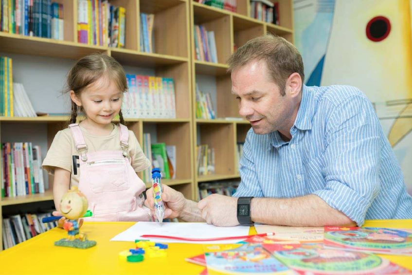 家長英語不標準怎么輔導孩子學習英語 如何給寶寶進行英語啟蒙 家長英語不標準怎么輔導孩子學習英語 如何給寶寶進行英語啟蒙