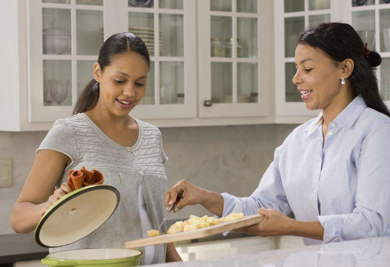 孕婦吃土豆為什么導致胎兒畸形 孕婦怎樣吃土豆才安全 孕婦吃土豆為什么導致胎兒畸形 孕婦怎樣吃土豆才安全