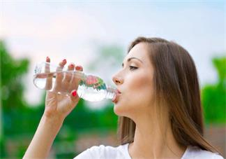 生完孩子愛出汗是怎么回事 產后容易盜汗正常嗎2018 生完孩子愛出汗是怎么回事 產后容易盜汗正常嗎2018