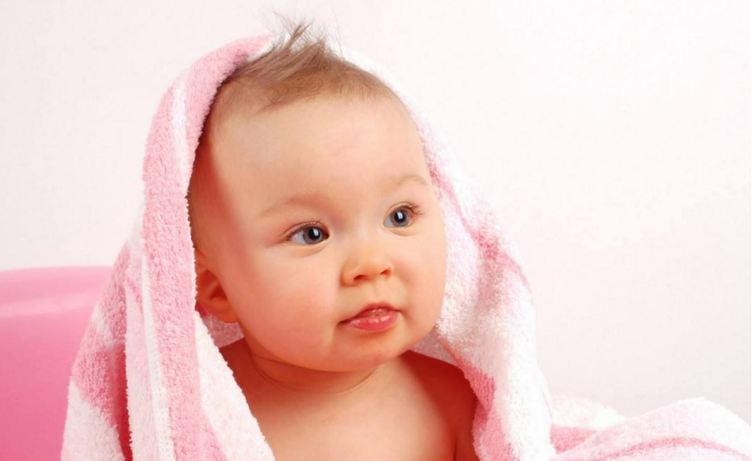 生孩子報喜的心情說說 經典生子報喜短信句子朋友圈