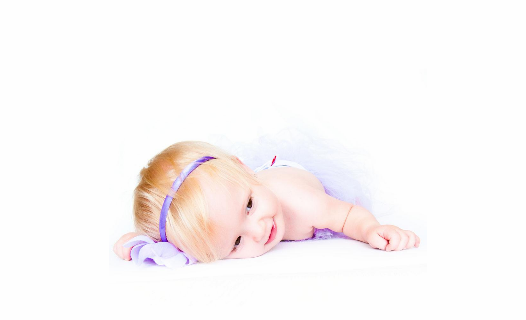 喜得千金報喜微信朋友圈 生女兒報喜吉祥句子朋友圈