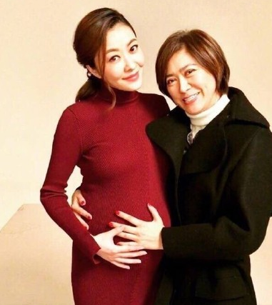 熊黛林產(chǎn)雙胞胎女兒是試管嬰兒?jiǎn)?熊黛林雙胞胎試管嬰兒原因