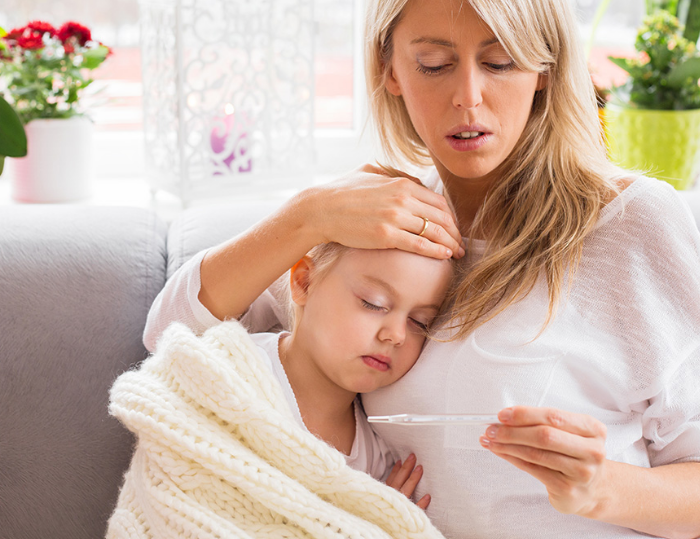 孩子發(fā)燒媽媽心情感慨 孩子發(fā)燒媽媽心疼心情圖片